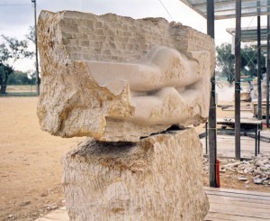 Femme paysage, pierre calcaire, Portugal